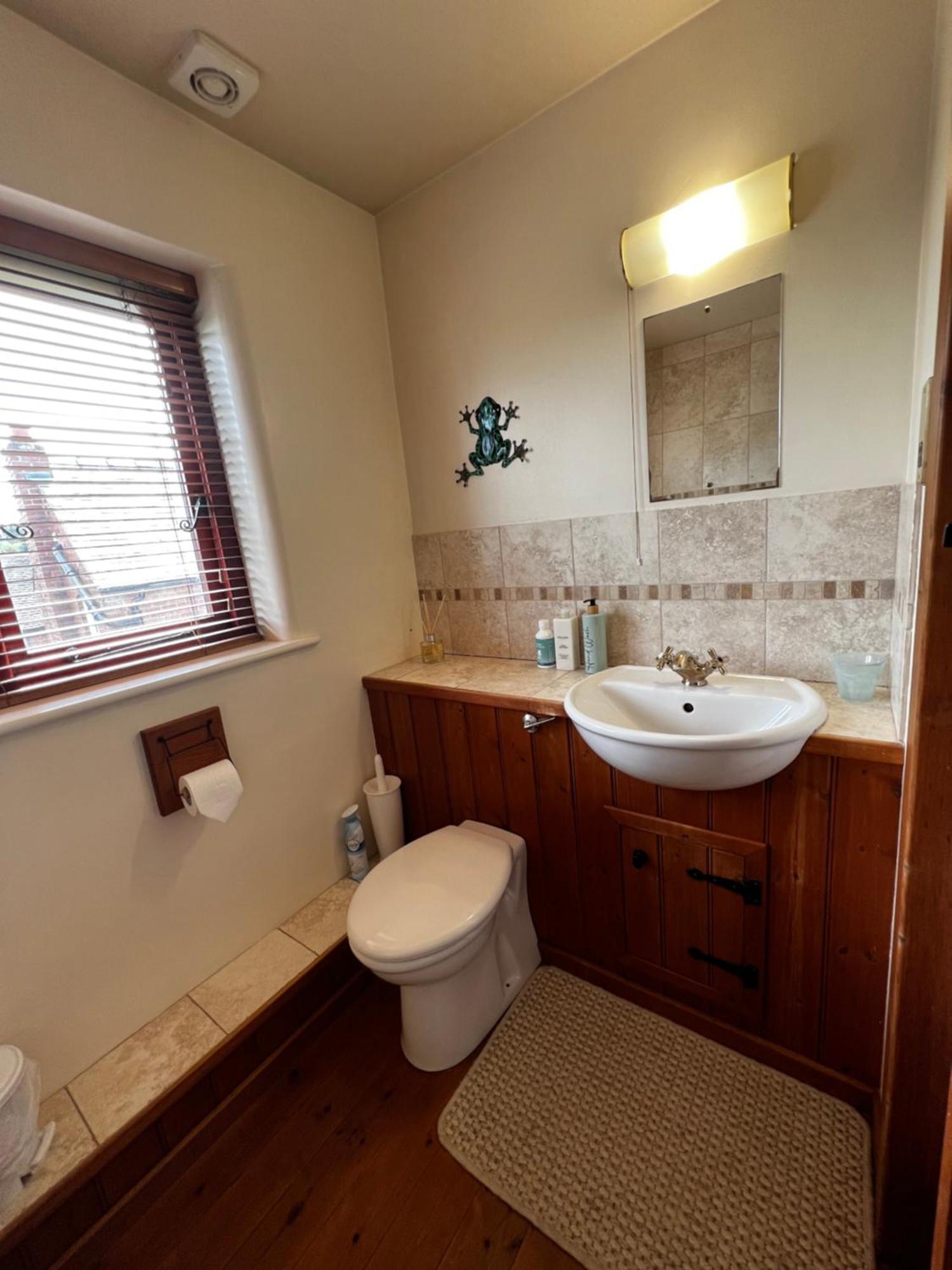 Frog Cottage, Ludlow - A Charming Townhouse For 4 外观 照片