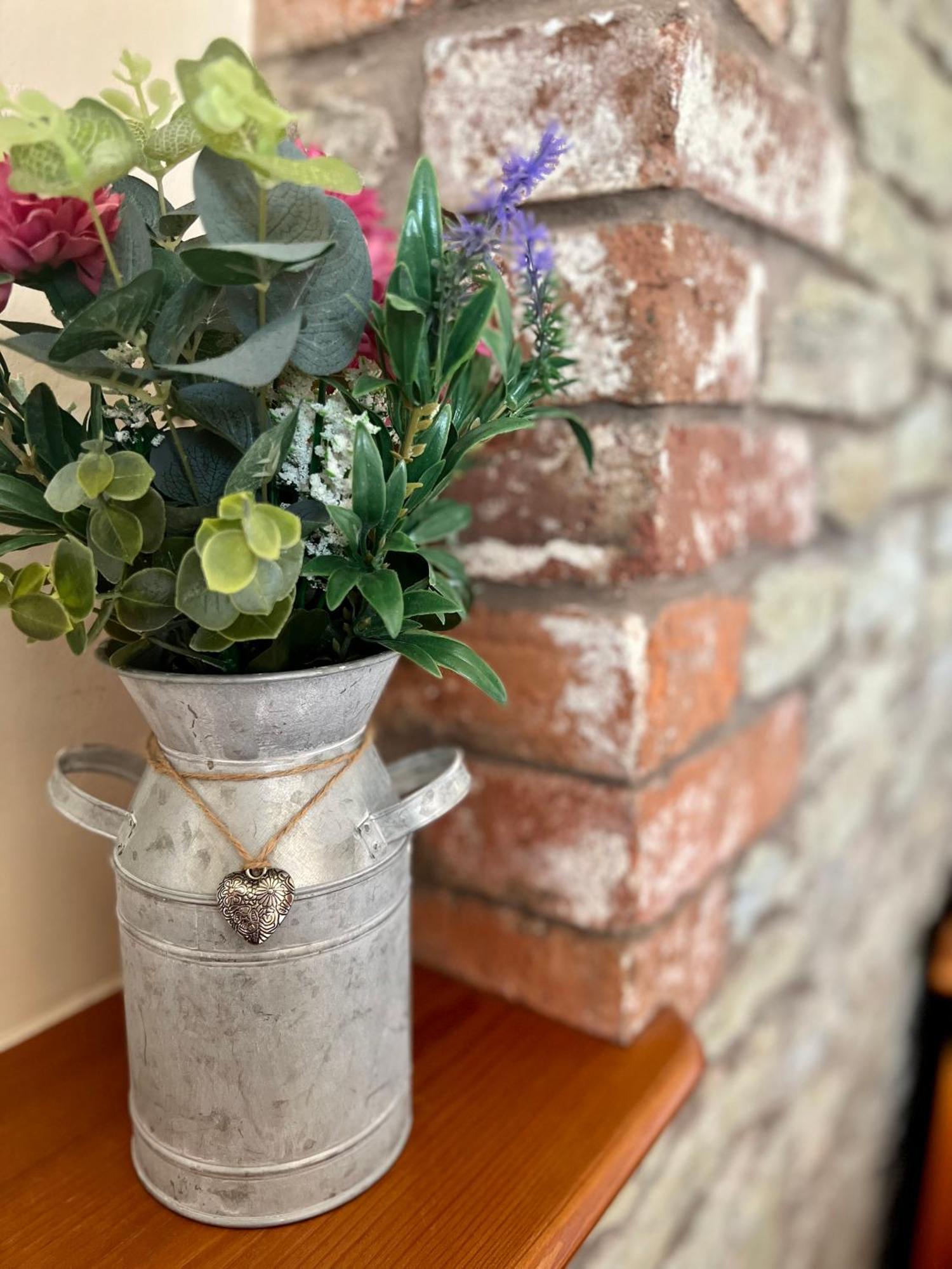 Frog Cottage, Ludlow - A Charming Townhouse For 4 外观 照片